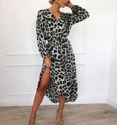 Lisandra | Elegantes Kleid mit V-Ausschnitt